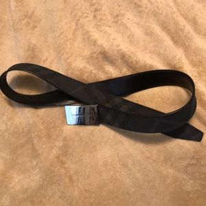 Men’s Burberry belt (AUTHENTIC)